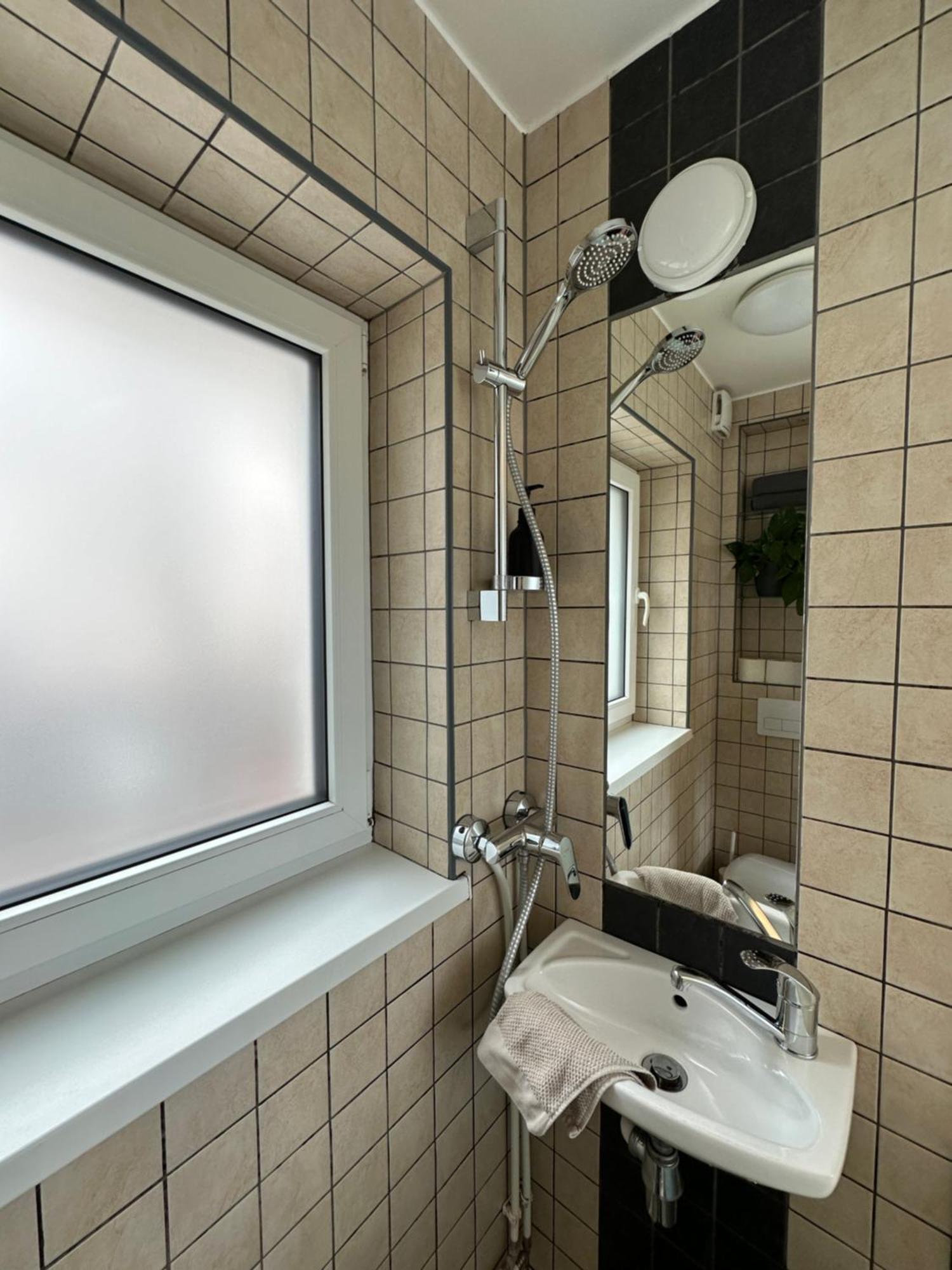 טאלין Apartment For One - White מראה חיצוני תמונה